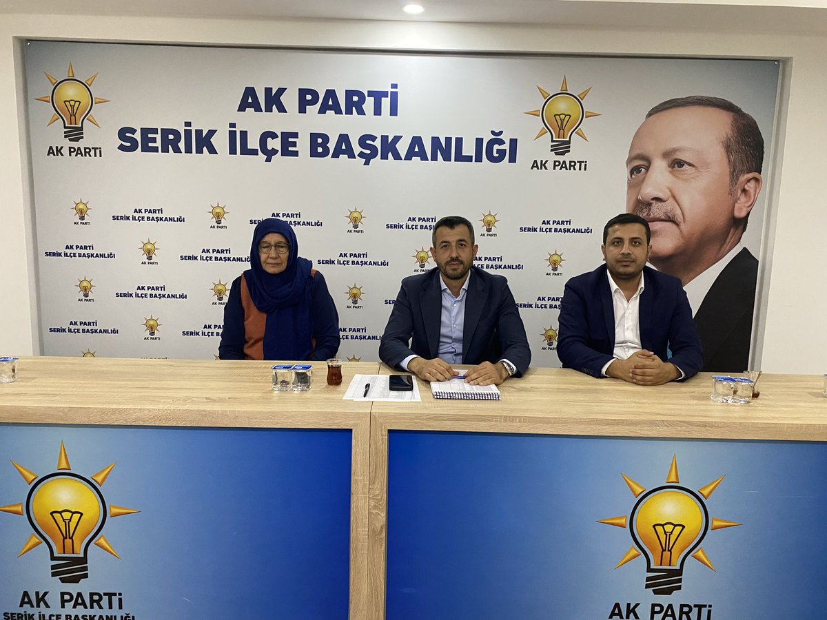 ahmetsoker7's tweet photo. Haftalık olağan Yönetim Kurulu Toplantımızı İlçe Teşkilatımızda gerçekleştirdik. 

Toplantımız hayırlara vesile olsun..

#HepBirlikteSerik

@MevlutCavusoglu @alicetin_07 @avmustafakose @kemalcelik007 @ethemtas @tubavuralcokal @atayuslu https://t.co/ozwyx5RyUU