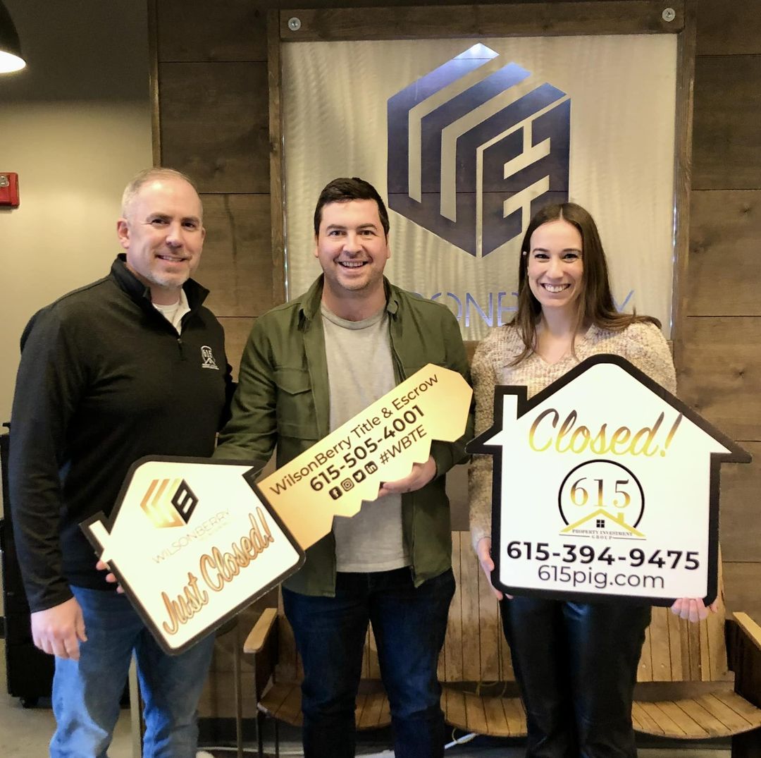 615pig's tweet photo. Closing time! Congrats Sam &amp; Gracie on the purchase of your new #Antioch home. Congrats John Griffin as well. Can we help you next? Buy, sell, rent, or invest...we are here for you! https://t.co/SRGUGCSMQM #RealEstate #nashville #Tn #realtor #mtjuliet #home #propertymanagement https://t.co/Cd5qRMsTk2