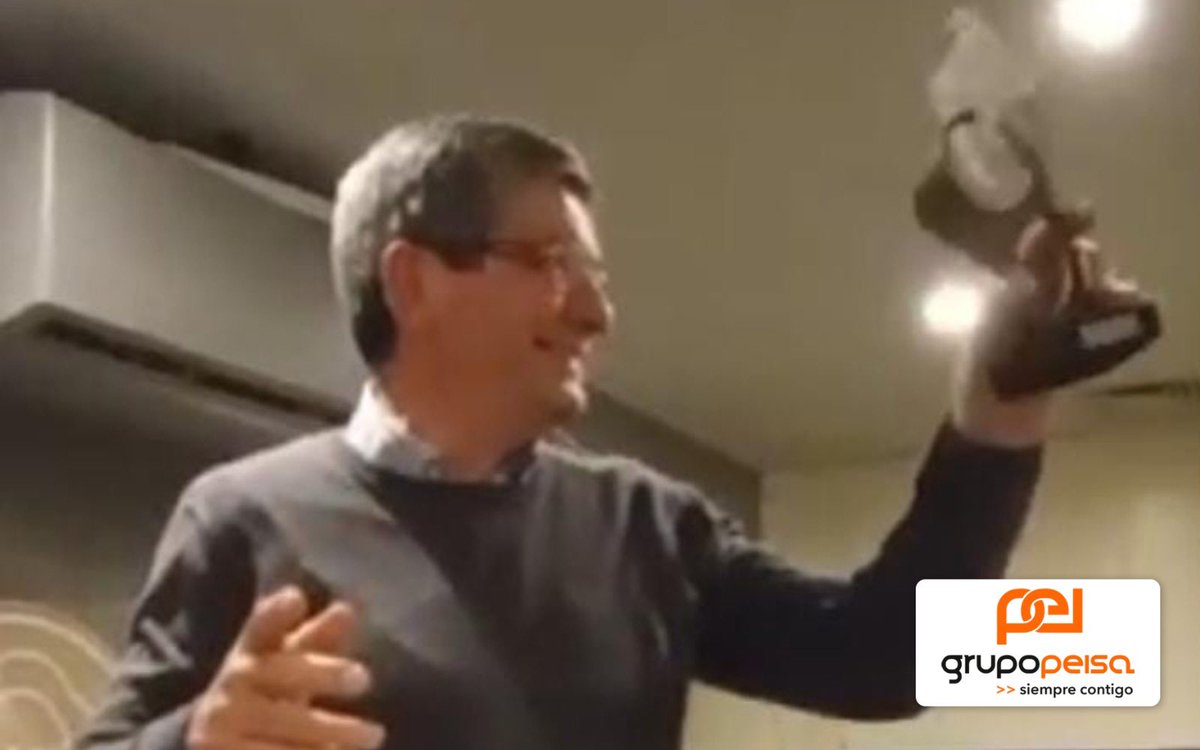 🎉 En las recientes celebraciones de Navidad realizamos los homenajes de despedida por jubilación de Enrique Rodrigo, Director Financiero en la central de #grupopeisa en #Gandía, y de Vicente Tarrago, comercial del equipo de #Alzira. ⤵️