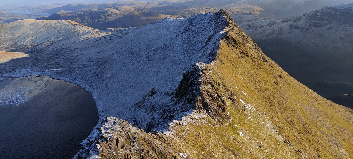 LakesWeather's tweet image. The iconic #stridingedge - an enjoyable scramble on dry rock &amp;amp; grippy snow today thanks to the sunshine but #microspikes still strongly recommended for the wintery headwall especially if you deviate from the optimal line #summitsafely Zac