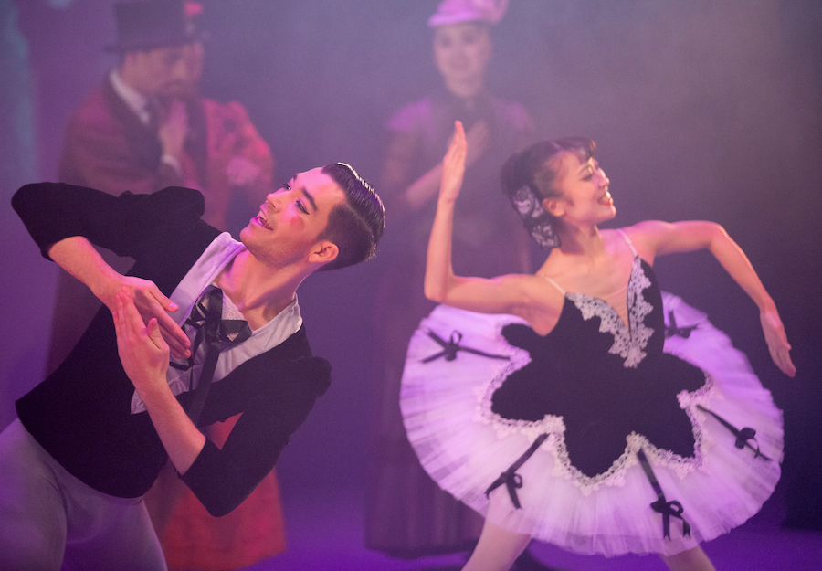 🩰T'agrada la dansa? El Ballet de Barcelona escenifica la seva versió del clàssic "El Trencanous" amb els <a href="/CastellersRubi/">Castellers de Rubí</a> i l'<a href="/esbartderubi/">Esbart Dansaire Rubí</a>. Serà dissabte al Teatre Municipal La Sala. T'ho expliquem en aquesta notícia, #rubicity ↪️ n9.cl/uondl