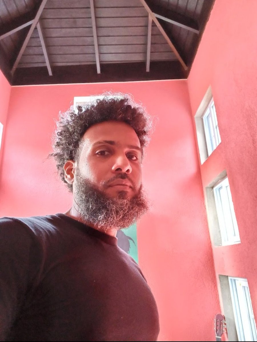 1KINGSTONELITE's tweet photo. I’m Dave, I'm a Music &amp; Video Producer based in Kingston,  Jamaica. I have lots of projects coming up this year and looking to add to our team. Please connect me with:

- Musicians 
- Artists
- Singers
- Producers
- Songwriters
- Graphic Designers
- Photographers https://t.co/jKSYb21WZt