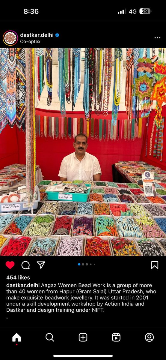 ग्राम सलाई में 40 से अधिक महिलाओं का एक खुशी स्वयं सहायता समूह है, जो उत्तम मानक के चूड़ी आदि के आभूषण तैयार कर समुह माध्यम से बेचकर अच्छी आय प्राप्त करते है ।
<a href="/CMOfficeUP/">CM Office, GoUP</a> <a href="/ChiefSecyUP/">S.P. Goyal, Chief Secretary, GoUP</a> <a href="/CommissionerMe3/">Commissioner Meerut</a>