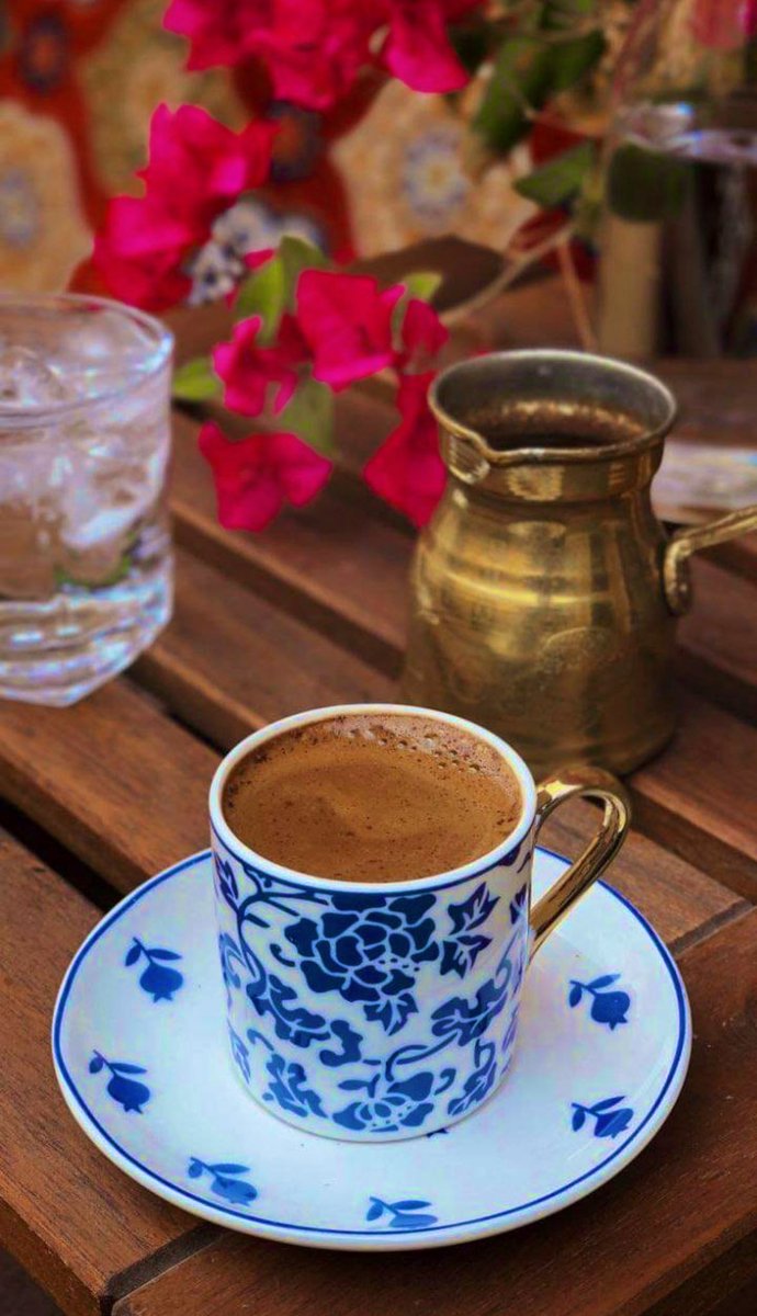 Jory_00000's tweet photo. 🕊️🌿

الخصوصية قوة …

سافر..اعمل .. انجح..ولا تخبر أحداً..
فالناس لا يستطيعون تدمير مالا يعرفون..
أنت سيد ما تخفيه ..وأسير ما تفشيه..

#مساء_الخير 

' https://t.co/VXXNDC4ZKo