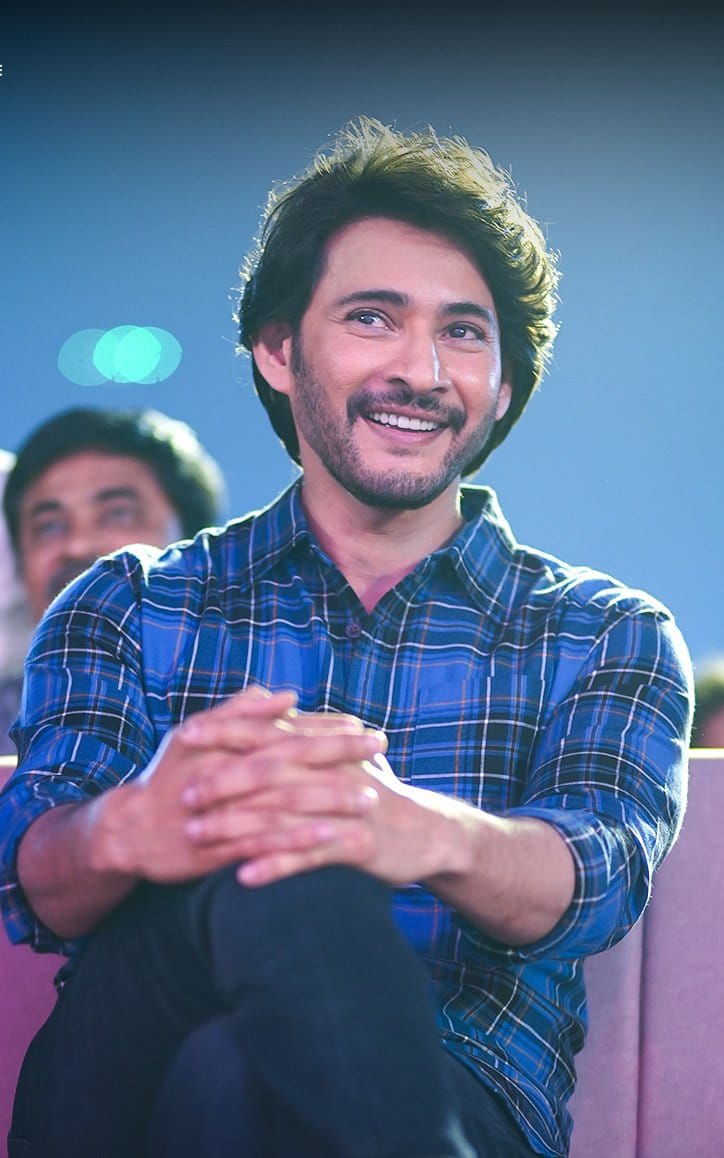 AmbajipetaMBFC's tweet photo. BABU Nuvu Maa world ❤️🫂 
Nee kosam Entha Dooram Ina vastham Enthina Chestham 🙌

Nee kosam others Evaru Cheyani Jathini D** Celebrations Chestham 
#GunturKaaram Jai babu ✊

Nuvu Maa Devudu 🧎🙏
Nuvu Maa Anna 😘
Nuuvu  maa family @urstrulyMahesh 😍

#GunturKaaramPreReleaseEvent https://t.co/voZxAl5yxQ