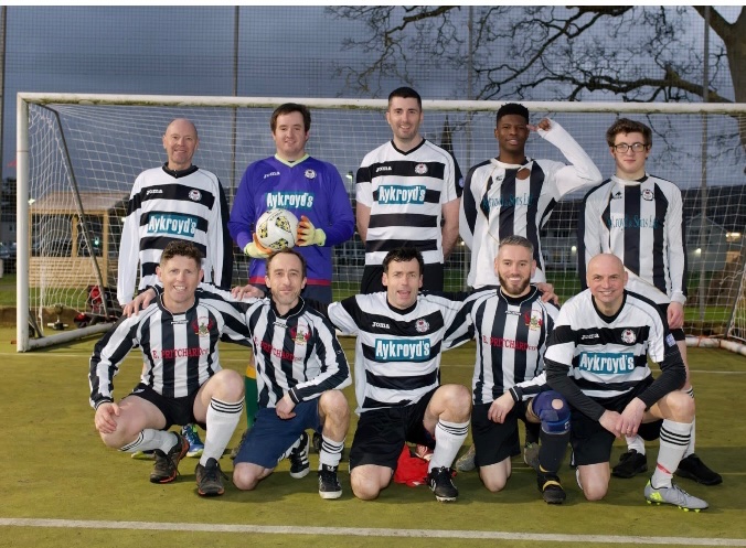 godre_r's tweet photo. Ddiwedd tymor cafwyd gêm bêl-droed elusennol at apêl y di-gartref rhwng staff a’r Chweched Dosbarth. Yr ieuainc aeth a hi’r tro hwn!!🏆9-6.@Godrer_Berwyn https://t.co/fW5syR6mJU