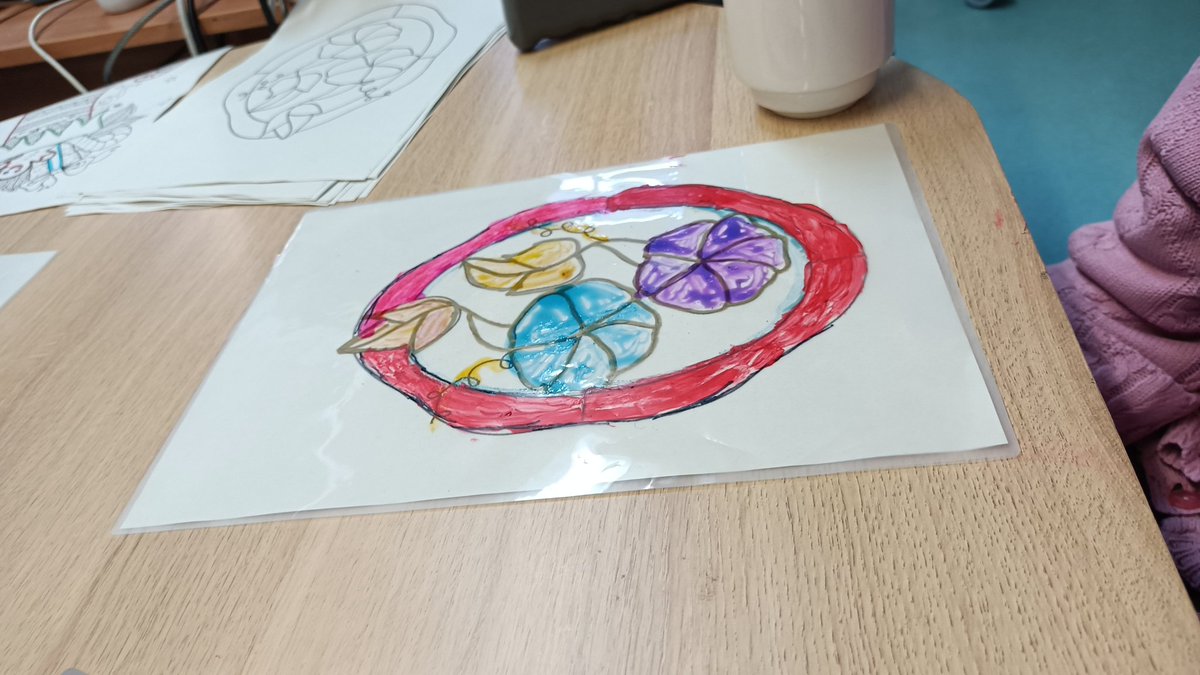 Ward_L3's tweet photo. 🎨💖 Elderly patients embraced the art of glass painting with Caroline, trying it for the first time. Laughter, creativity, and newfound skills filled the room. #ArtTherapy #JoyfulMoments 🌈😊 @ExpTeamNCA @NcaPef @NCAlliance_NHS @NCAresearchNHS @SalfordCO_NHS @NCANursing https://t.co/W7x1abrp9q