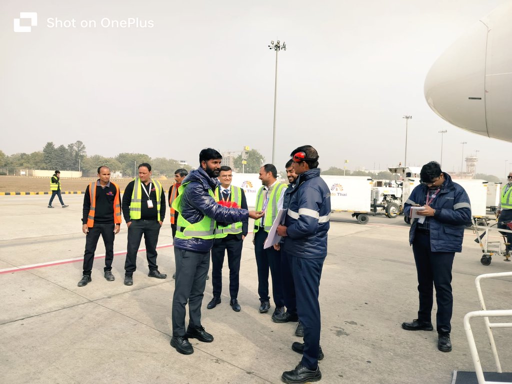TatuJit's tweet photo. Celebrating "Indian Oil Customers Day" at Jaipur AFS @IndianOilcl
With 
@airvistara
@AirIndiaX
@airindia @IndiGo6E 
@Jaipur_Airport @flyspicejet @AdaniOnline @allianceair
@ThaiAirAsia 

We Thank You All customers to Indian Oil Corporation Ltd https://t.co/K5HqWtVszq