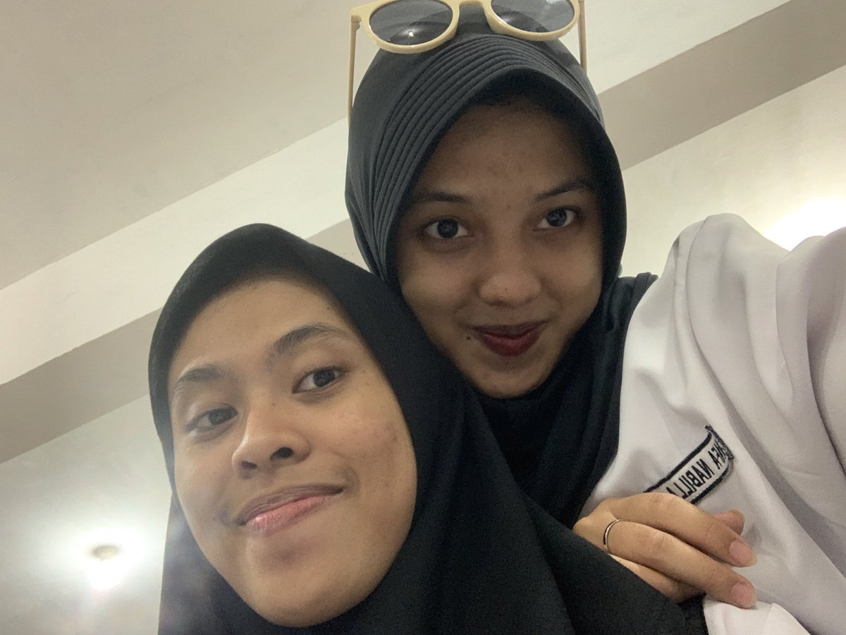 wapanbll's tweet photo. With bestot yg sedang gabrut #galaubrutal https://t.co/Cnxo1y9AO4