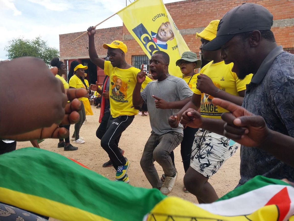 pashor_sibanda's tweet photo. So the when the @PoliceZimbabwe attempted to disrupt our  campaign in Phelandaba Tshabalala today, as the @CCCZimbabwe_  Youth task we provided leadership and they released Hon @Cde_Ostallos . #KangeneUjaha https://t.co/N7HPijvhz2