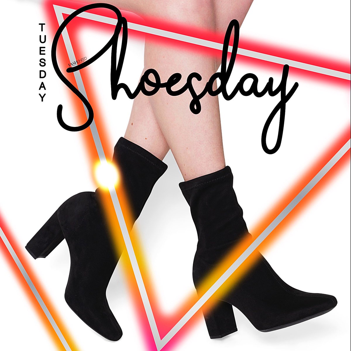 FashUnited's tweet photo. #TuesdayShoesday! #CurrentMood = #Boots! #Boot #BootSeason #ShoeAddict #TuesdayThoughts #TuesdayMotivation #NewportBeach 👢🥾👢 #FASHUNITED https://t.co/BpAfKitqKK