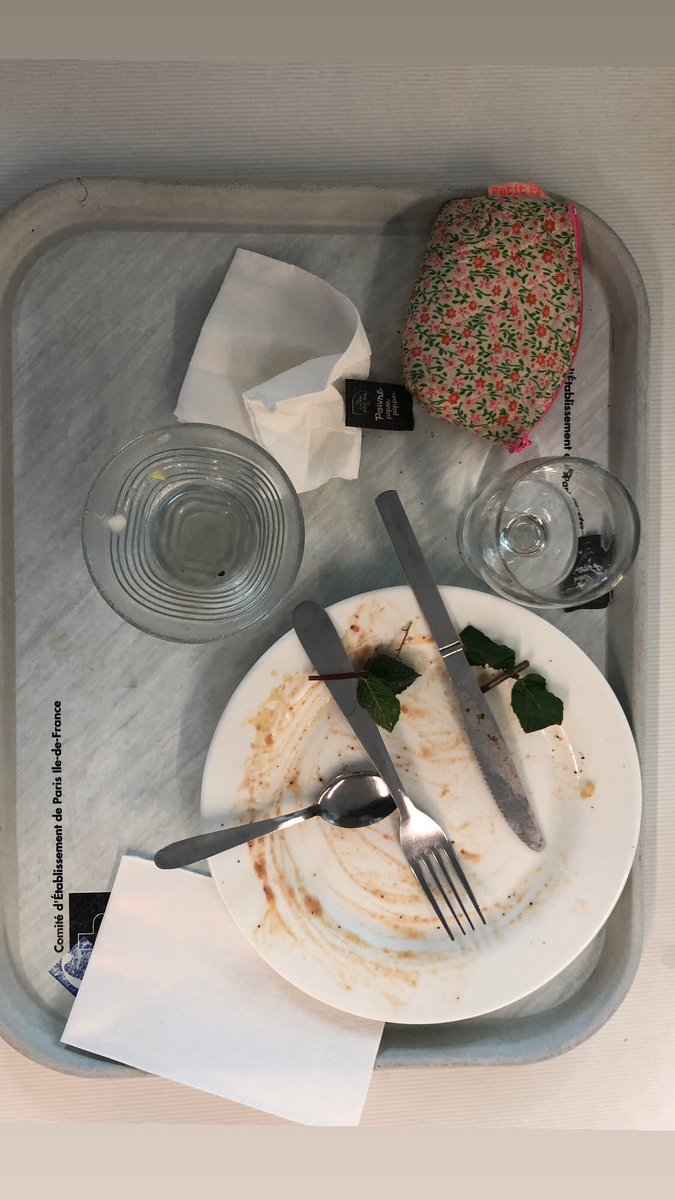 Lou (@lou_qvllrs) on Twitter photo Les éditions Burn~août sur un plateau ? Et Padatrad ! radiofrance.fr/franceculture/⊠<a href="/franceculture/">France Culture</a> <a href="/bookclub_fc/">Le Book Club</a> <a href="/cantine_rf/">LA cantine de Radio France</a> Les éditions Burn~août sur un plateau ? Et Padatrad ! radiofrance.fr/franceculture/⊠<a href="/franceculture/">France Culture</a> <a href="/bookclub_fc/">Le Book Club</a> <a href="/cantine_rf/">LA cantine de Radio France</a>