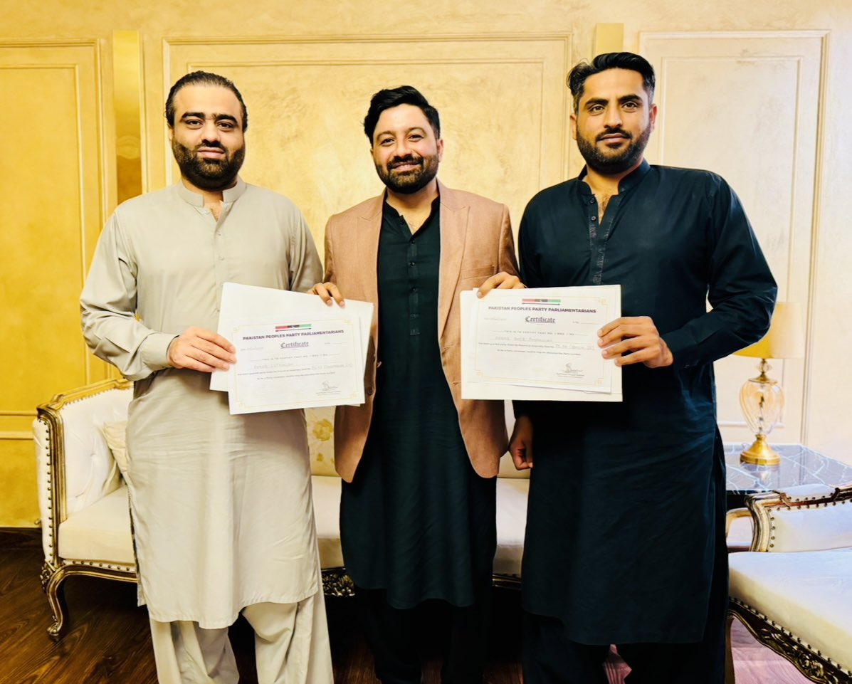 Syed_Ali_Mardan's tweet photo. Congratulations @arbab_lutfullah @arbab_amanullah  @sardarshah1 &amp; #AmeerAliShah for the issuing of @PPP_Org party tickets https://t.co/ftSc5p63iN