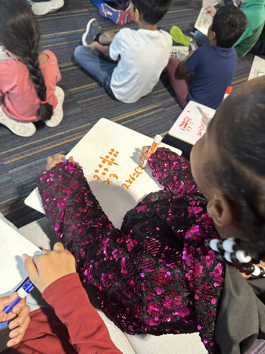 MsHarrison003's tweet photo. Teamwork makes the dream work! Third graders participated in a co-learning experience based on using arrays to demonstrate the distributive property of multiplication. Go Ms.Morris, we appreciate you leading! @ms_varnell @laura_thanos @GHernandezJr @FullerMagnetAP https://t.co/qZwRbCdPsC