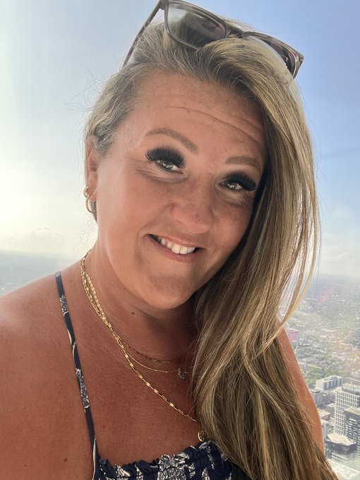 Super ❤️Promo 50% de rabais pendant un temps limit&eacute; seulement sur mon Onlyfans Abonne-toi https://t.co/ZYmpzQiDq8