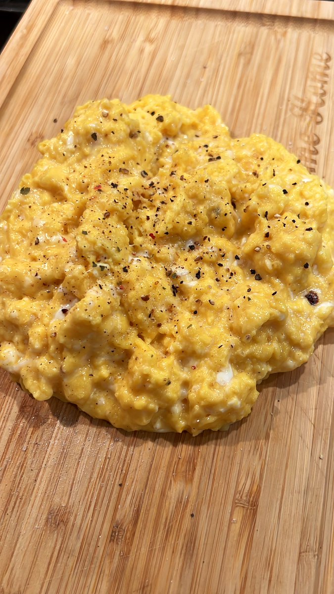 c_barn8's tweet photo. I ran out of Bacon ffs
Extra Eggs it is
#Creamy #SoftScrambled #Eggs https://t.co/Jo0FiJyHM2
