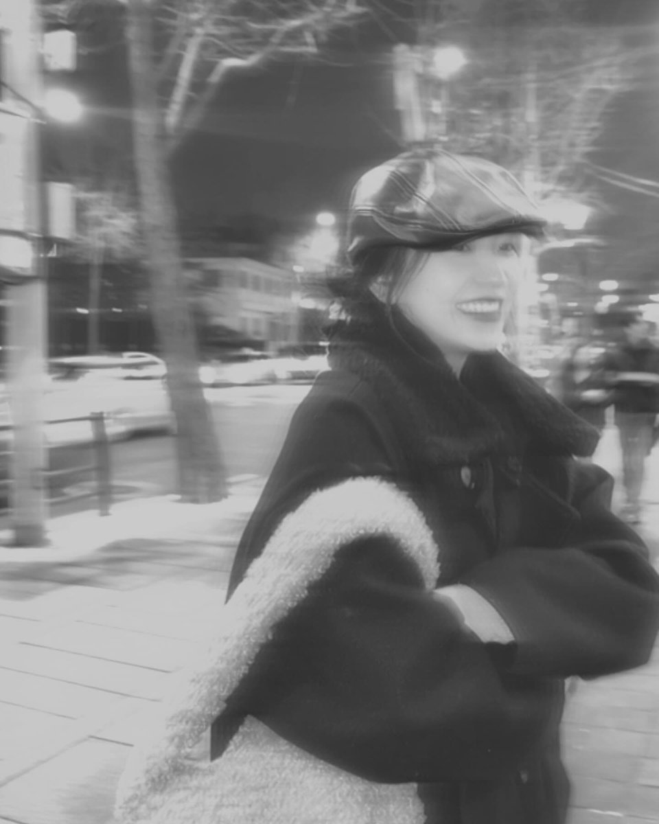barbfies's tweet photo. kim yerim instagram update https://t.co/LWYeq5cEvG