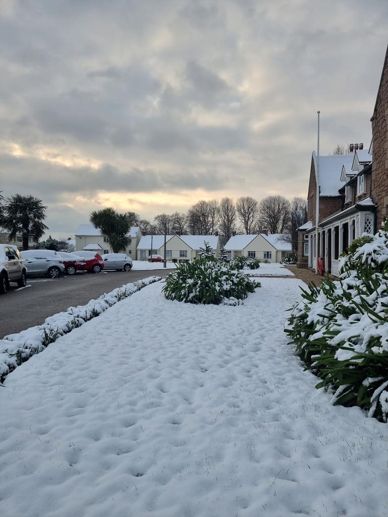 Dramatic and snowy scene at Victoria Cottage Homes in St Saviour, where we've been keeping an eye on antisocial behaviour. I saw a few fights. But they were all snowball related, so I let them off with a warming 😁