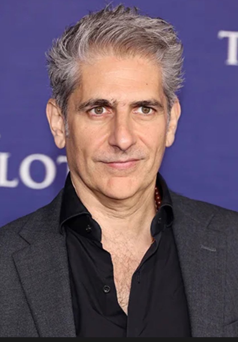 I saw MAESTRO on the big screen last night and couldn’t NOT see this and I can’t be the only one!?