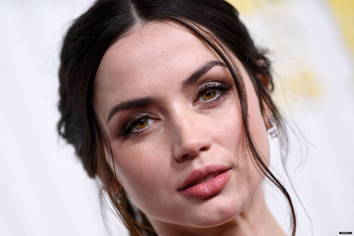 adearmasorg's tweet photo. 📸 Ana de Armas attending the 29th Annual Screen Actors Guild Awards on February 26, 2023.
🔗 https://t.co/0L07VpCsA5 https://t.co/PBccAA00TV