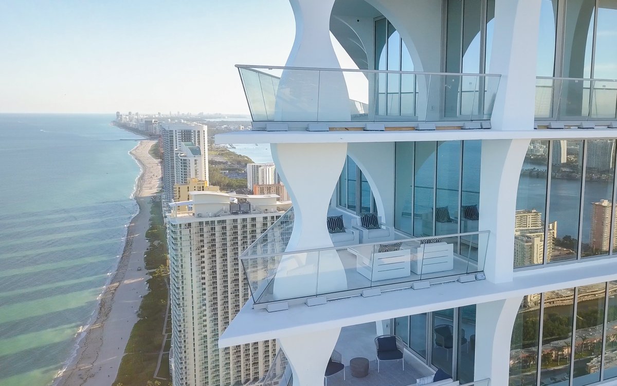 SIBEACHlife's tweet photo. Jade Signature Condo Unit 4301 Sells for $8 Million

Read more: https://t.co/MlvV1KGOv1

#JadeSignature #SunnyIslesBeach #SunnyIslesBeachCondos #MiamiBroker #MiamirealEstate #MiamiCondos #SunnyIslesBeachCommunity https://t.co/YvXhdldW3B