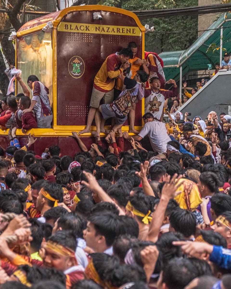 kelberrr's tweet photo. Traslacion 2024 https://t.co/PKHB7BNN1L