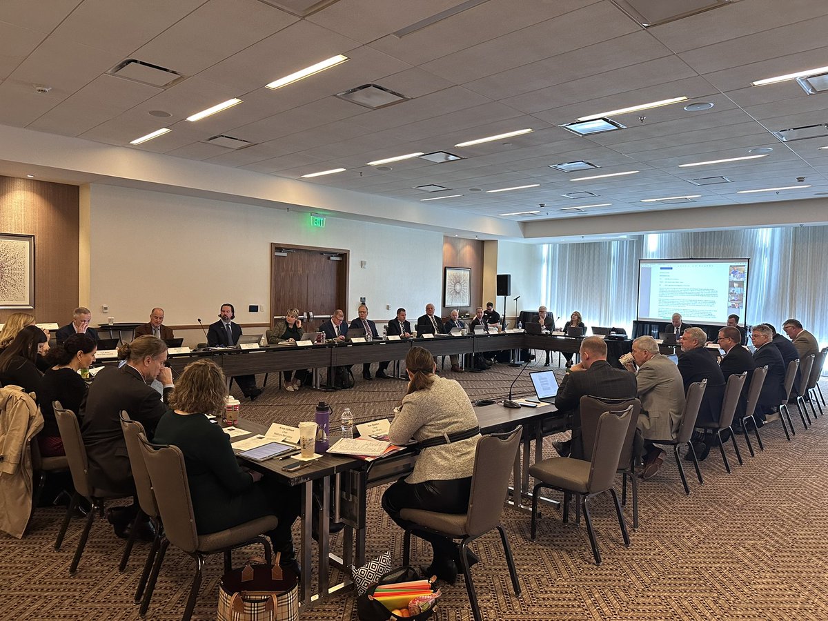 amerambassoc's tweet image. This morning, #EMS leaders from across the nation gathered at the AAA board meeting at the #NAEMSP conference to discuss key #MobileHealthcare advocacy initiatives. Thank you for your service in support of ambulance sustainability! #naemsp24 #naemsp2024 @NAEMSP