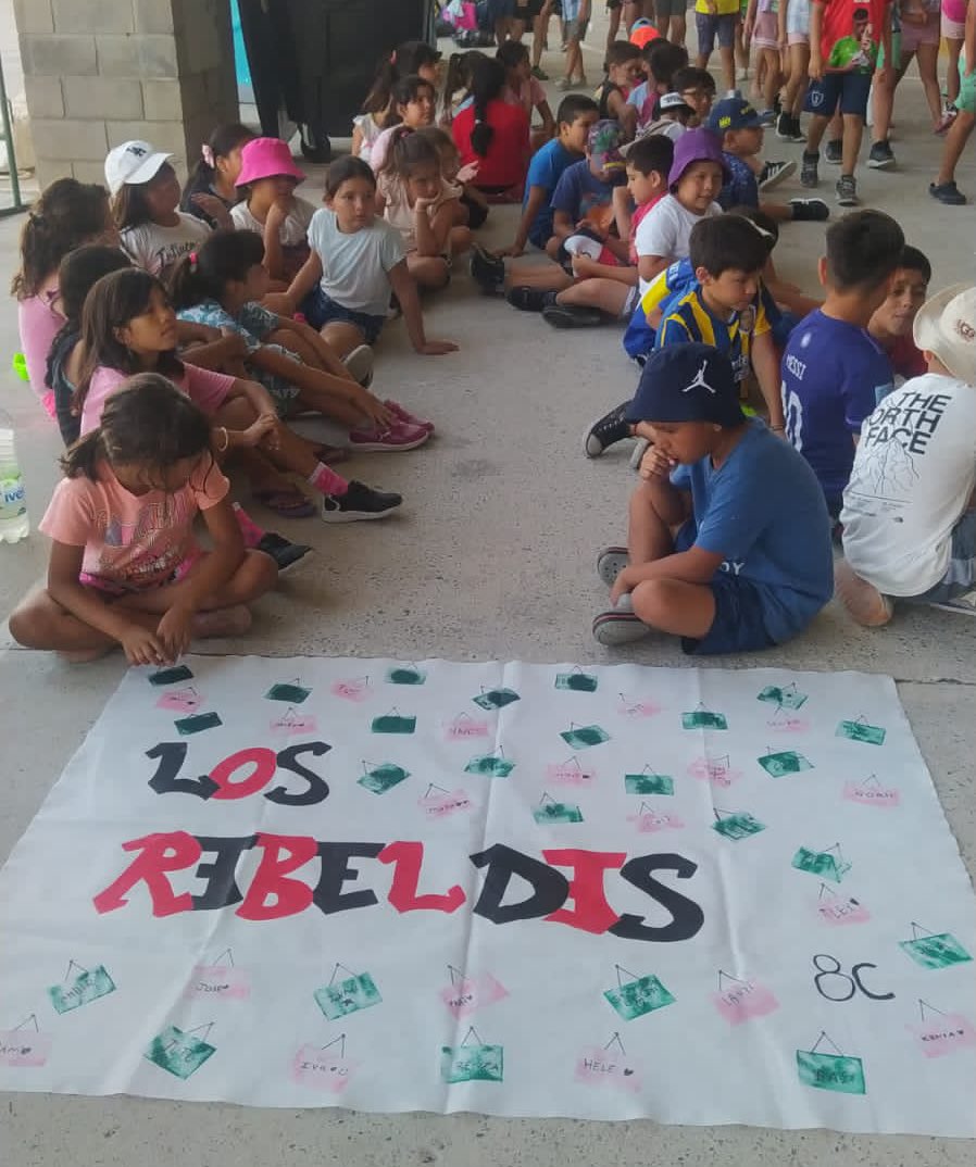 DeportesBA's tweet photo. Sigue la presentación de grupos en las #ColoniasBA en #ParqueRoca https://t.co/uJPLSsC6R9