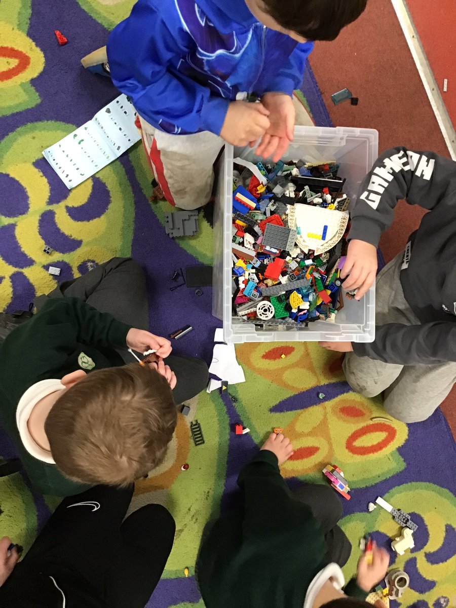 DGprimaryschool's tweet photo. First week of Lego club! Students built cars, jet planes, houses and sky scrapers! https://t.co/XJjzobvmd2