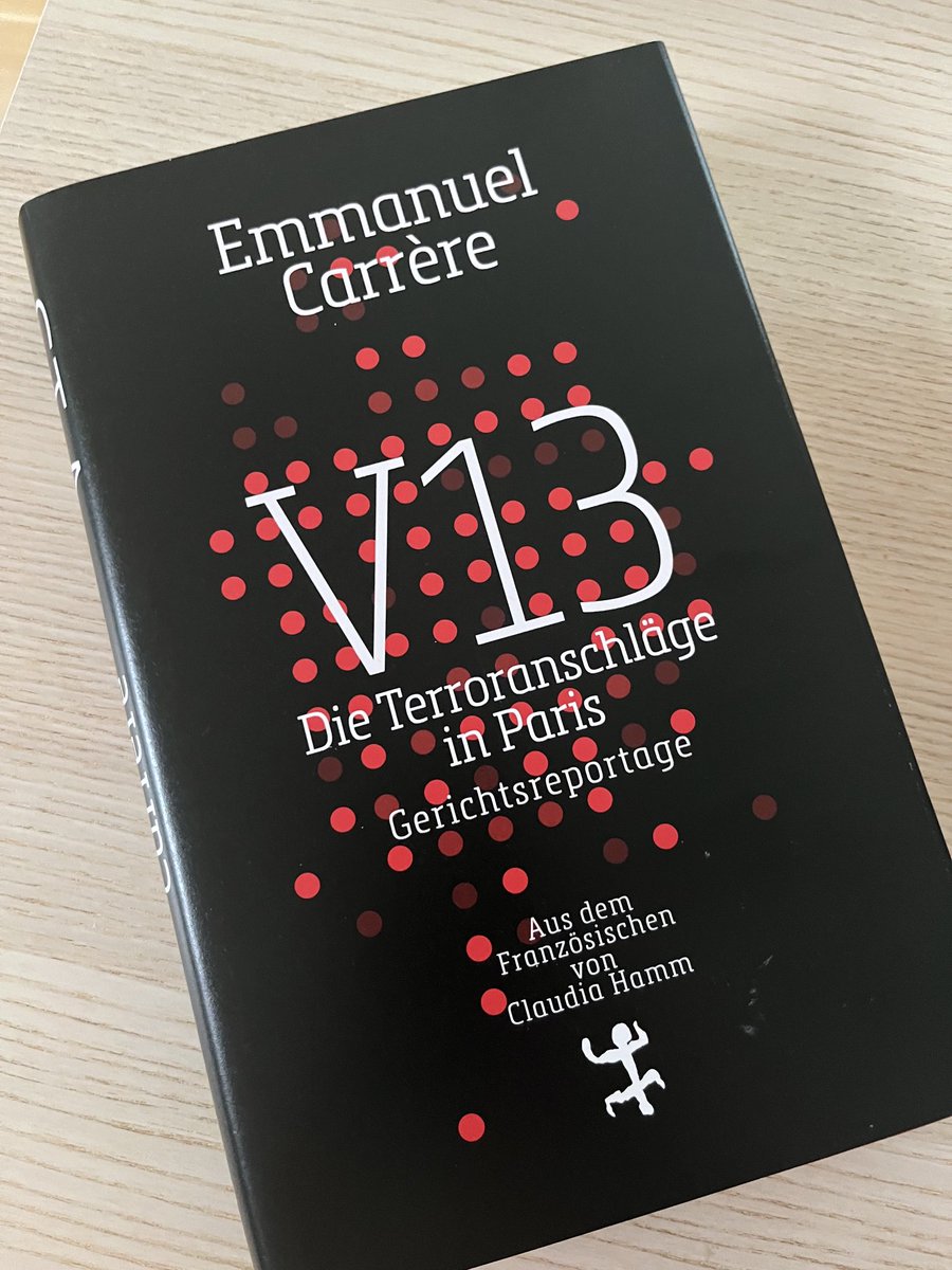 Am 13.11.2015 war ich in Paris, wohnte in unmittelbarer Nachbarschaft des Belle Équipe und war oft selbst dort. Emmanuel Carrère hat mit V13 beeindruckend gezeigt, wie Geschichte der Gegenwart auch aussehen kann - lesenswert nicht nur für historians, sondern alle Mit(er)lebenden!