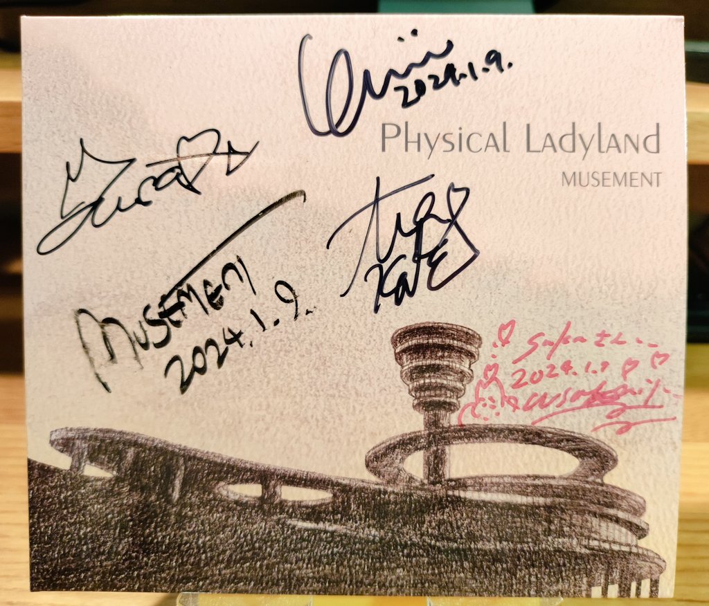 JLAY_S48JPN's tweet photo. オタクキタク
#MUSEMENT リリパ@ La.mama
何とか20時過ぎから観られました
音源を事前に全く聴かずに観るライブもドキドキして良い
とはいえ好きが大集合なので期待はずれる訳もなく楽しかった
物販でCD買えたのでじっくり聴きます
ところで矢部さんサインが水性？消えそう…
愛菜さんのもいつの日か https://t.co/ddwKknhAWV