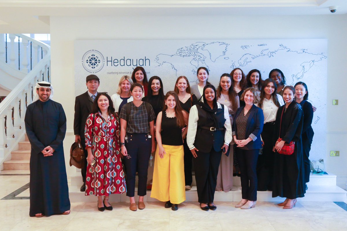 Hedayah Chairman H.E. @Dralnoaimi & Executive Director H.E. Ahmed AlQasimi welcome graduate students from NYU Center for Global Affairs @NYUCGA to Hedayah, introducing the students to the evolving thematics shaping counter #extremism efforts in the region and the world, through…