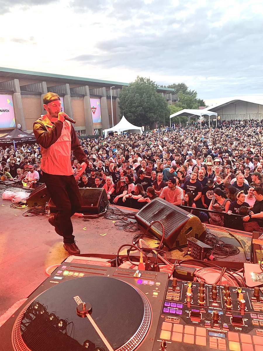 JONDECK1's tweet photo. #LIVE in Sherbrooke QC this FRIDAY.
First show of 2024! #mindflip #dj #jondeck #hiphop #turntablism https://t.co/osesfLN1OH