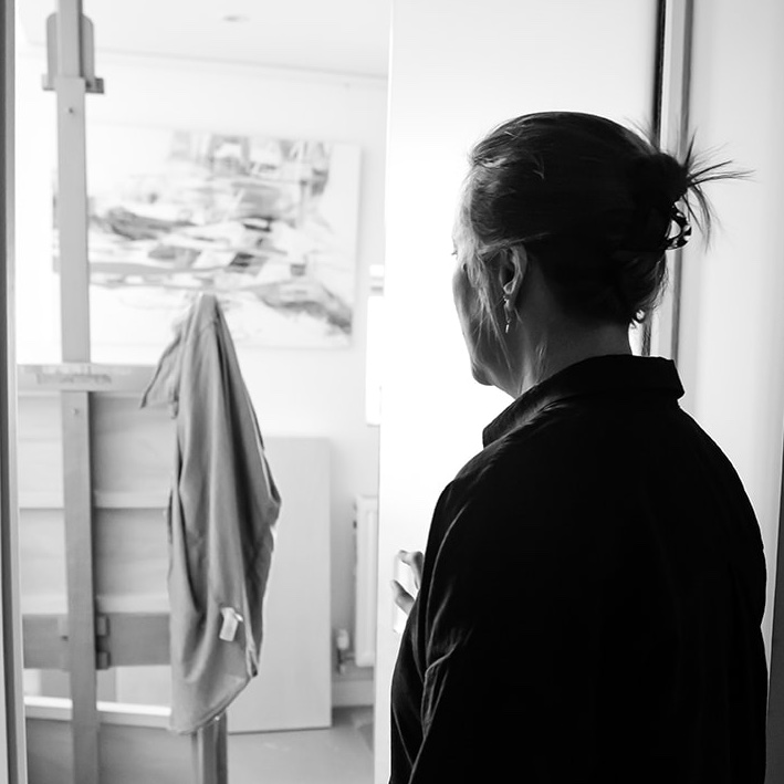 VJohns_art's tweet image. linktr.ee/vjohnsart
Looking forward to connecting with other creatives.
Are there any interior designers out there wishing to link up with a painter/printmaker to work on new and exciting projects? Herts/Beds/Bucks area maybe?
#allthingscreative #creativity