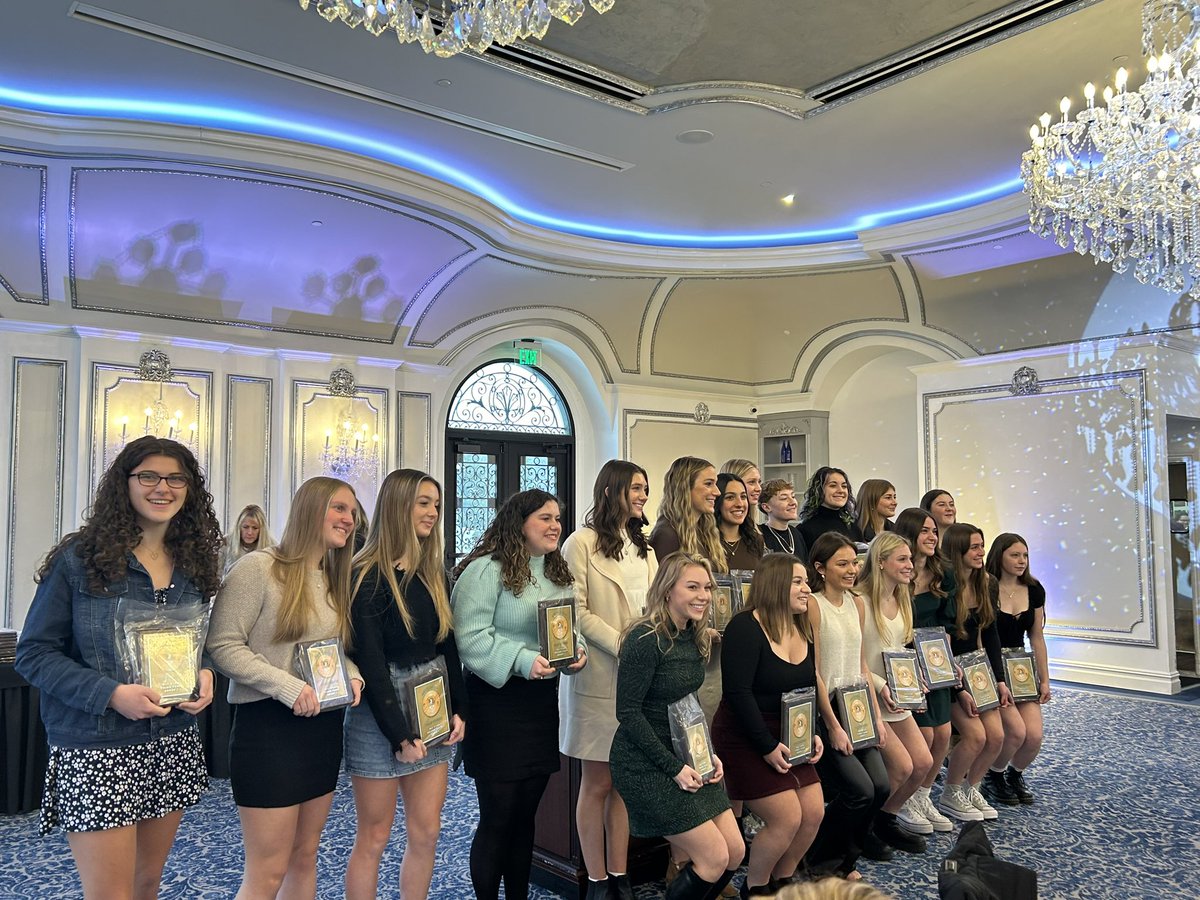 FH_CoachJo's tweet photo. Congratulations Evy and Jessi! We are so proud of you to represent Metuchen with North Jersey Field Hockey All Star Team Group 1 https://t.co/gMiMmIYXKK
