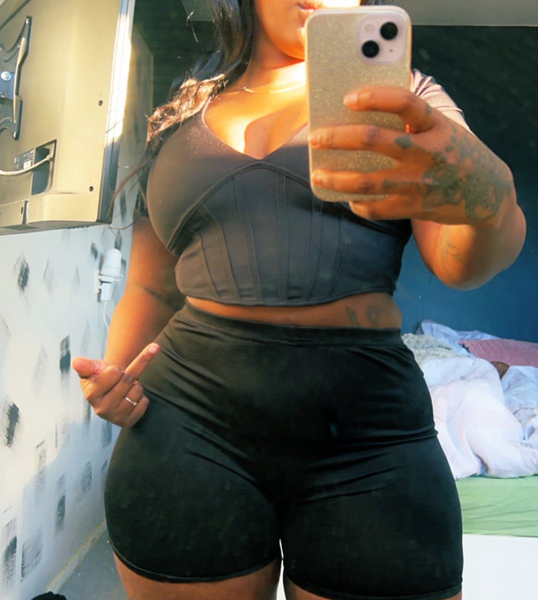brittani_ca's tweet photo. Your money deserve to be spend by me. which means you're going to send it right now to me. loser! 🖕🏽

Wil je mij alsjeblieft betalen voor 'Thankyou Queen' via https://t.co/JXVMvSu4Nz

You better!! https://t.co/jvoQ0J60uX