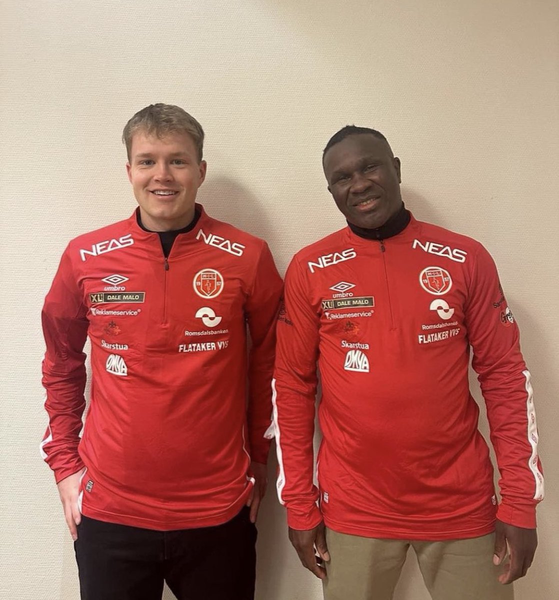 NMogRtransfers's tweet photo. Sivert Vårdal Sandersen og Makhtar Thioune er årets trenere for Malmefjorden! https://t.co/3FijdDgBrs
