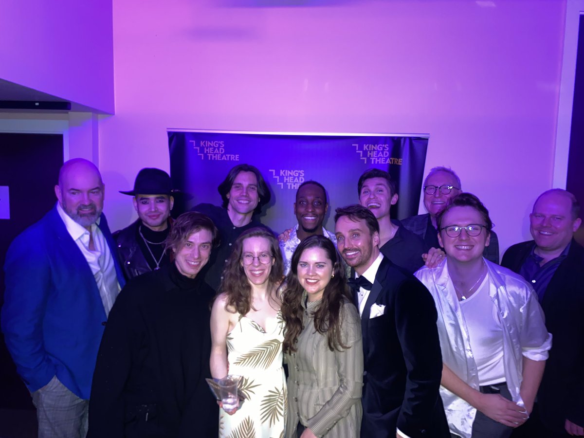 Huge congrats to all involved in <a href="/KingsHeadThtr/">King's Head Theatre</a> - a remarkable feat - over 10 years in the making. <a href="/JamesSeabright/">James Seabright</a>  <a href="/sofiberrin/">Sofi Berenger (she/her)</a> et all. The brightest new off west end venue! The opening play - Exhibitionists (<a href="/ExhibComedy/">Exhibitionists</a>) - is brilliantly funny, rather like a gay  Private Lives.