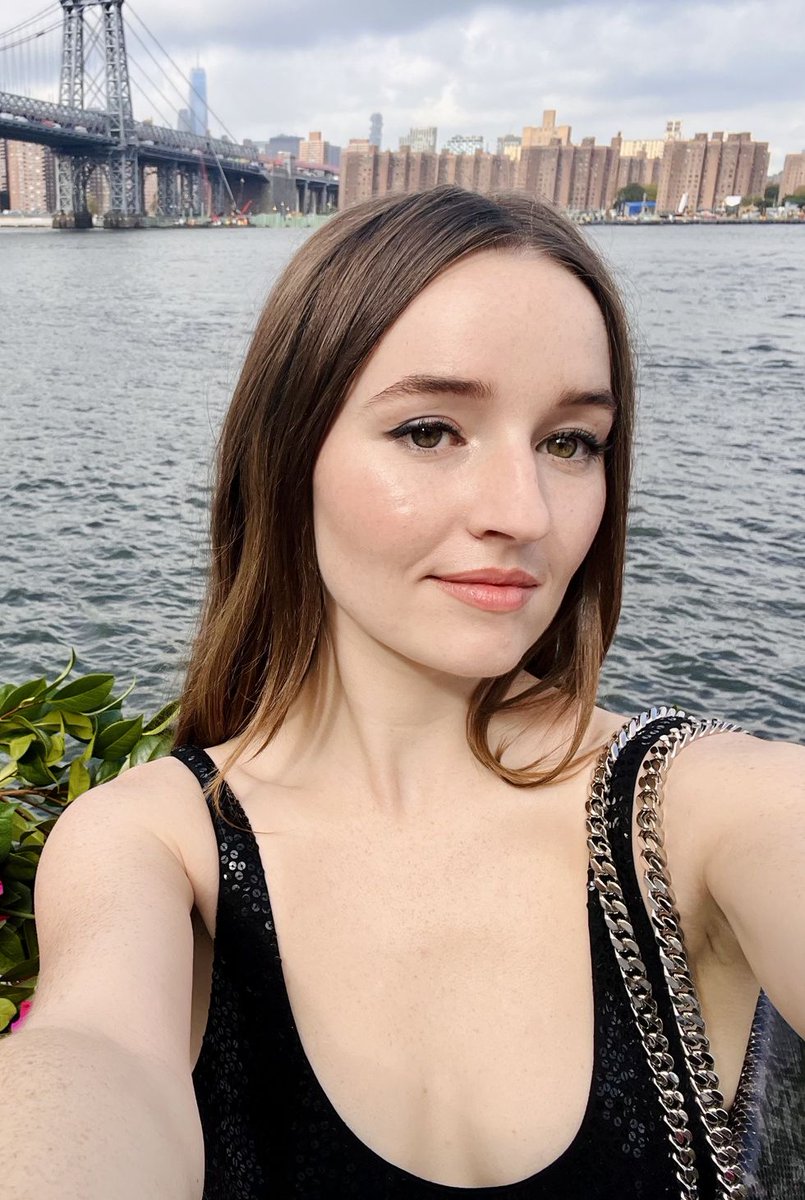 TheLastOfUsBR's tweet photo. 🚨 MEU DEUS

É OFICIAL, Kaitlyn Dever vai interpretar Abby na segunda temporada de THE LAST OF US HBO https://t.co/zaAHcXphh5