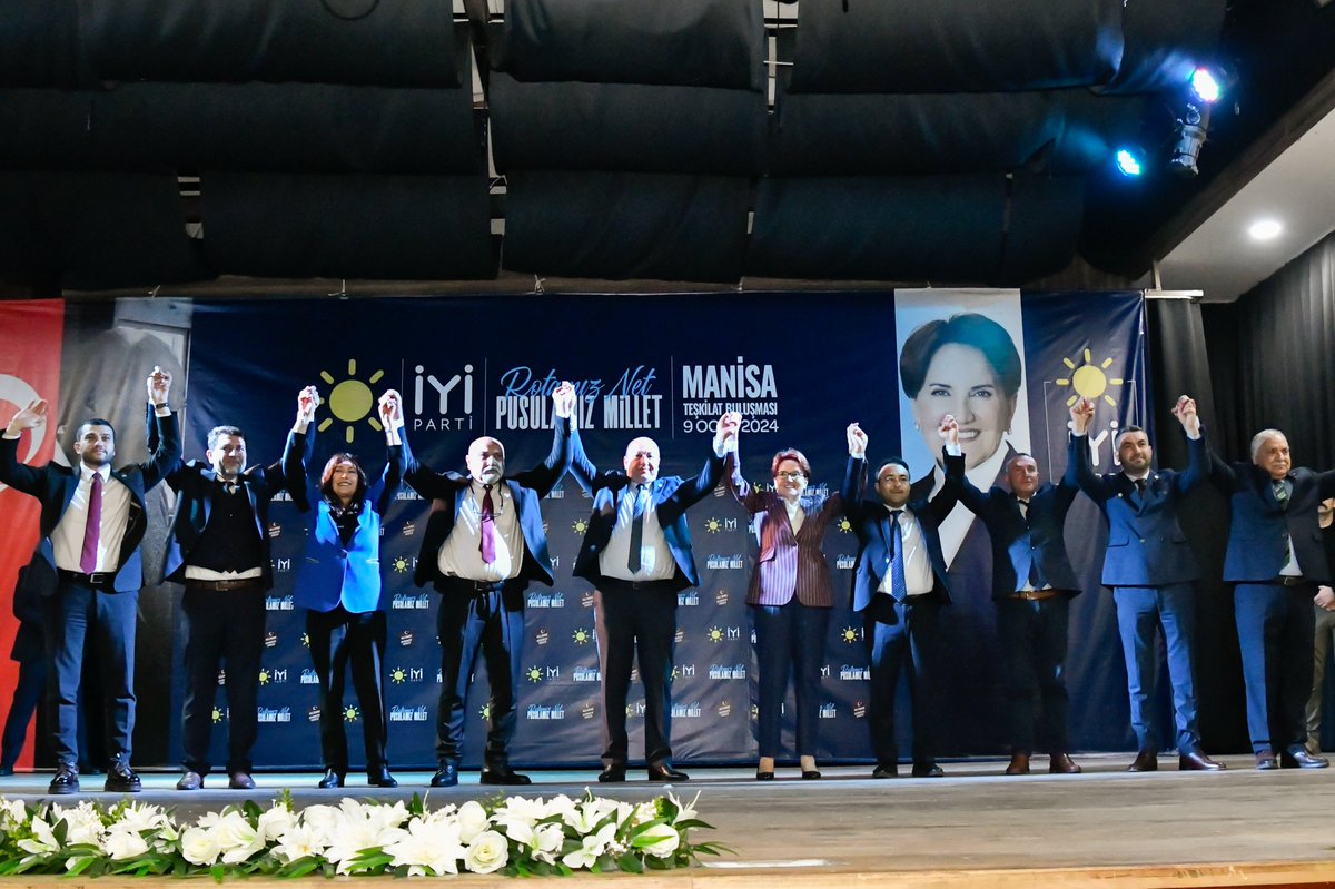 iyiparti's tweet photo. Karşınızda; şehzadeler şehri Manisa'mızı bir kültür, tarih ve turizm şehrine dönüştürmek ve İYİ Belediyecilik anlayışımızla tanıştırmak için gelen Manisa Büyükşehir Belediye Başkan Adayımız Op. Dr. Gürhan Özcan!☀️ https://t.co/pqMJ5EmaQ1
