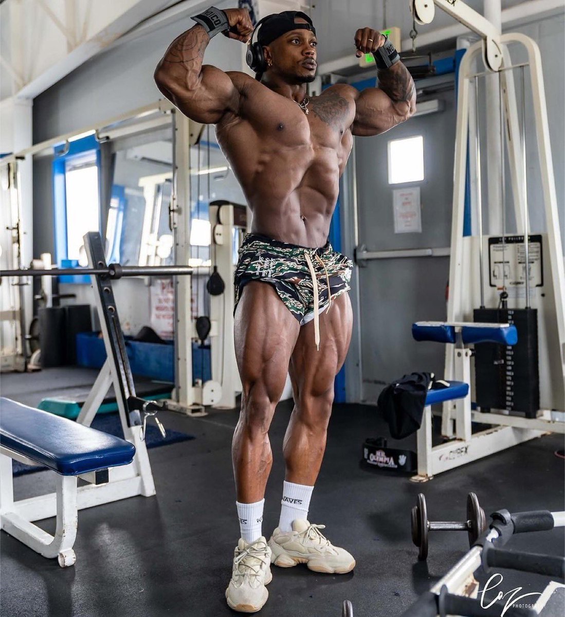 FLEX_Magazine's tweet image. . brandon.d.hendrickson
•
Even to overwhelming adversaries, a man should silently show his fighting spirit💯🌊🏄🏾‍♂️💎

📸 @photobycaz 

#darcsport #wolvesforever #ifbb #npc  #mensphysique #teammuscleegg #bigwaves #trini  #chicago #olympia2020 #olympia #arnoldclassic #lifetsyle