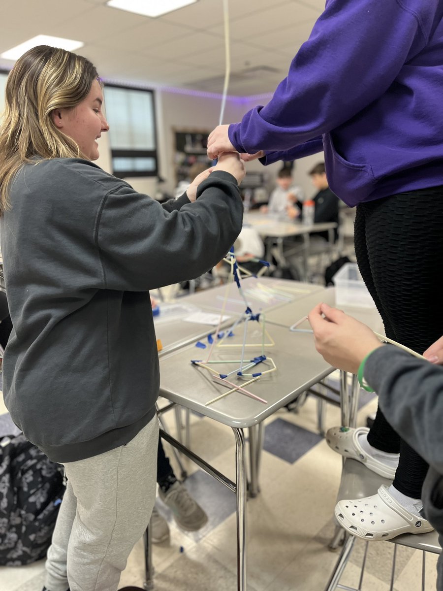 Ash Hartman tweet media