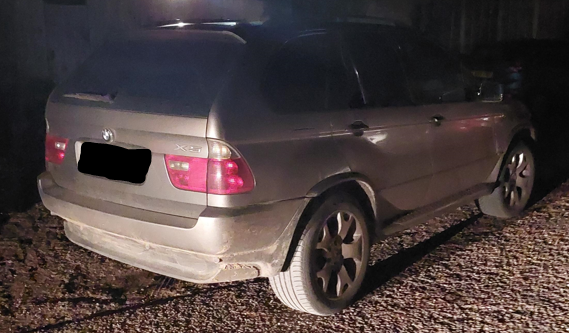 PoliceHaverhill's tweet photo. Response Team 4 come across this vehicle in Haverhill yesterday evening. Driver ran from Police, however vehicle has no insurance and driver is disqualified. Vehicle seized and driver to be dealt with at later date.

#RIT4 #1325 #417 #745 https://t.co/UoMtzmrvUZ