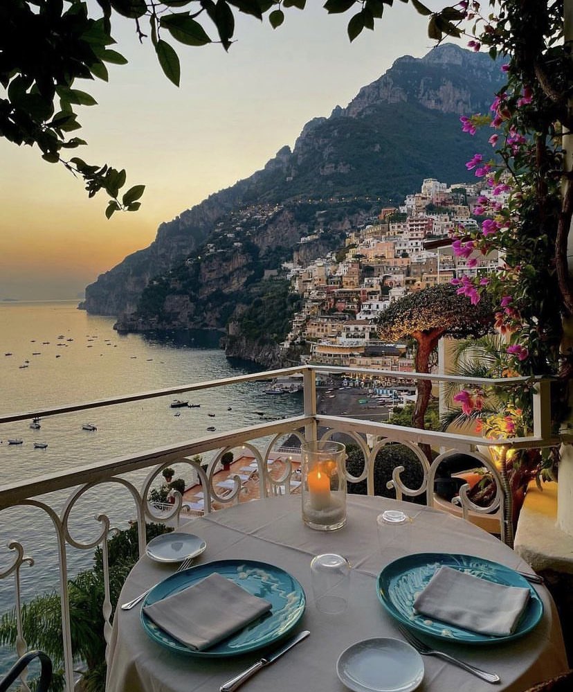 W0rld2026's tweet photo. Positano, Italy https://t.co/lMnIEQQlhQ