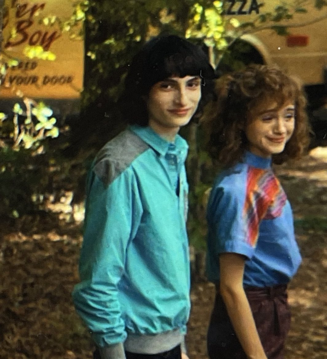 dailymileven_'s tweet image. hello!! welcome to daily mileven

a new account dedicated to posting daily content about mike wheeler and el hopper 

milevens please follow, like and rtw to promote &amp;lt;33 🫶🏻