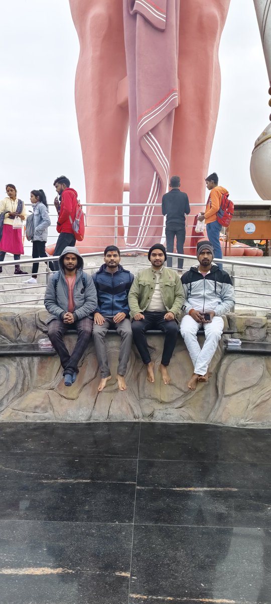 udaykvs23's tweet photo. कवन सो काज कठिन जग माहीं।
जो नहिं होइ तात तुम्ह पाहीं॥ 🙏🚩
मंगलवार दर्शन 🙏🚩
#जयहनुमानजी #Shahjahanpur
#जय_श्री_राम #hanumatdham
@arpitpandey76
@SureshKKhanna https://t.co/HQqx0bfTA8