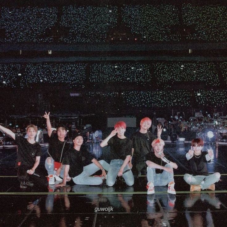 acejunghsk_'s tweet photo. If it wasn't BTS who chose to stay with each other. K-pop would've been still stuck to inkigayo and majority of us wouldn't have known k-pop, and that's why BTS PAVED THE WAY.

End of 🧵 https://t.co/KVGyHZjTNd