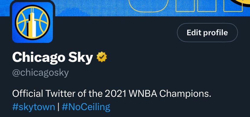 chicagosky's tweet photo. *ahem* https://t.co/AY87kVM2zE