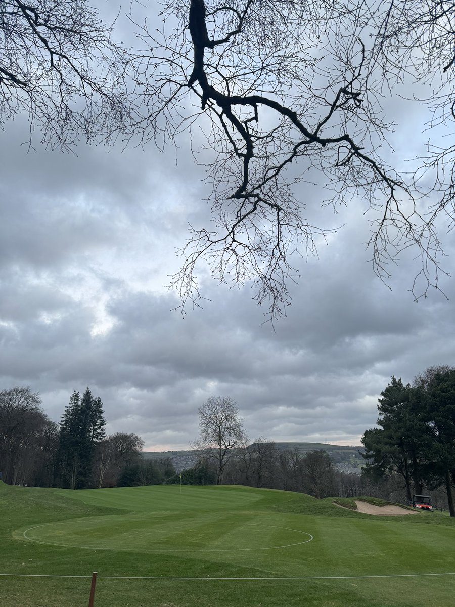 MelthamHG's tweet photo. After what seemed like never ending rain it’s great to get the blades out and do some cutting. 2023 totalled up to 1,610mm of rain which was 22% above average and the second wettest in the last 13 years. Got a lot of exciting projects coming up in spring💪🏼 https://t.co/3xu3AcDRfk