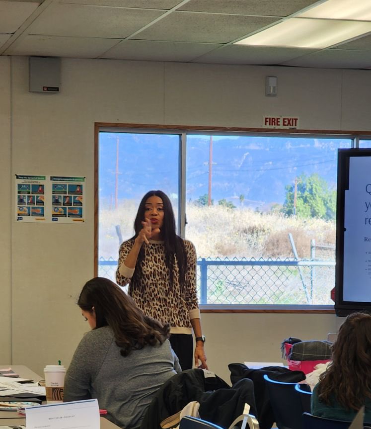 MsTamaraEllison's tweet photo. Thank you @ColtonJUSD for allowing me the opportunity to empower your counselors @cjusdempowermnt . What a great way to jump start the new year! #Motivationformotivators https://t.co/H79MkZhVVd